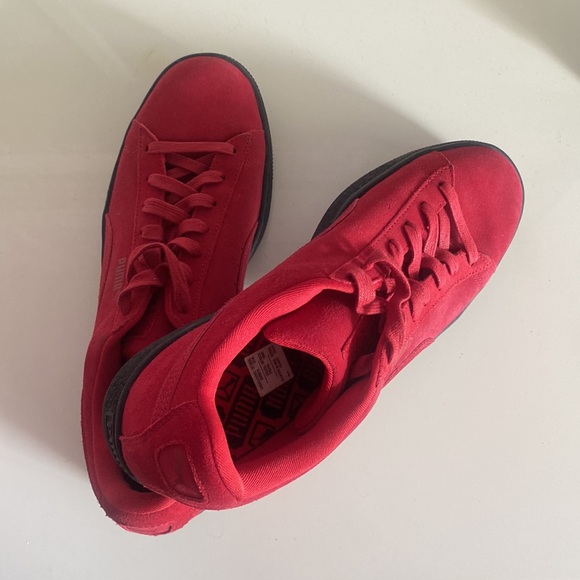 Red Suede Men’s Puma Sneakers - Worn Once Indoors - Picture 9 of 13
